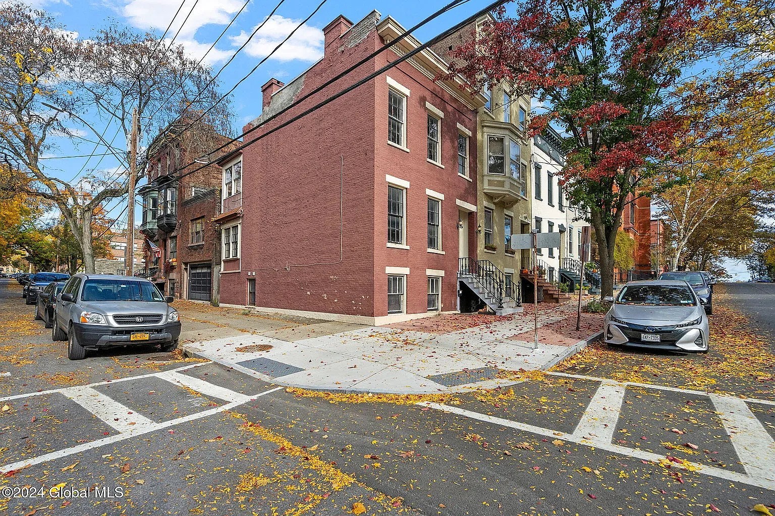 Property main image